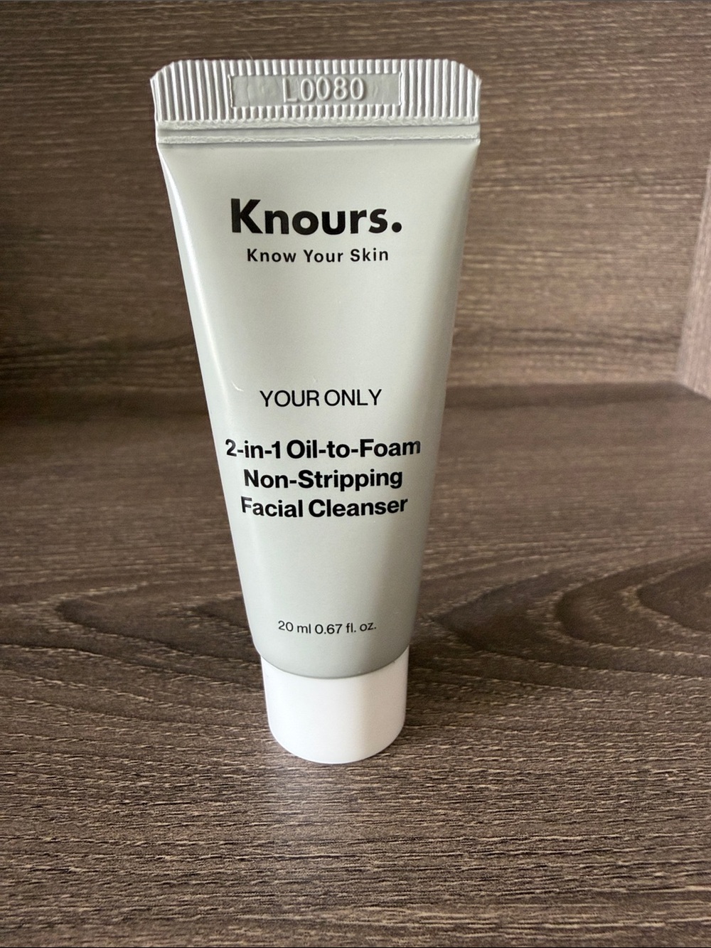 ❤️$2 NWT Knours 2-in-1 Oil-to-Foam Facial Cleanser 20ml